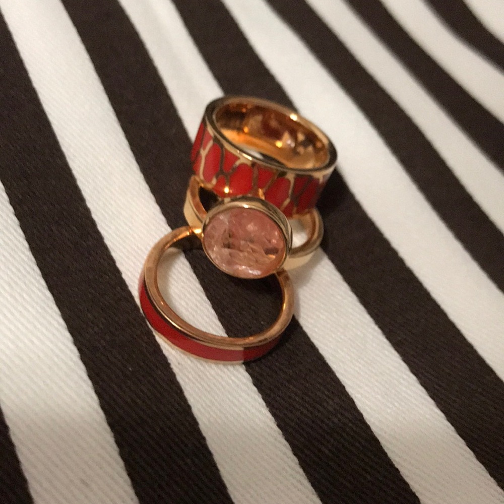 Henri bendel rings